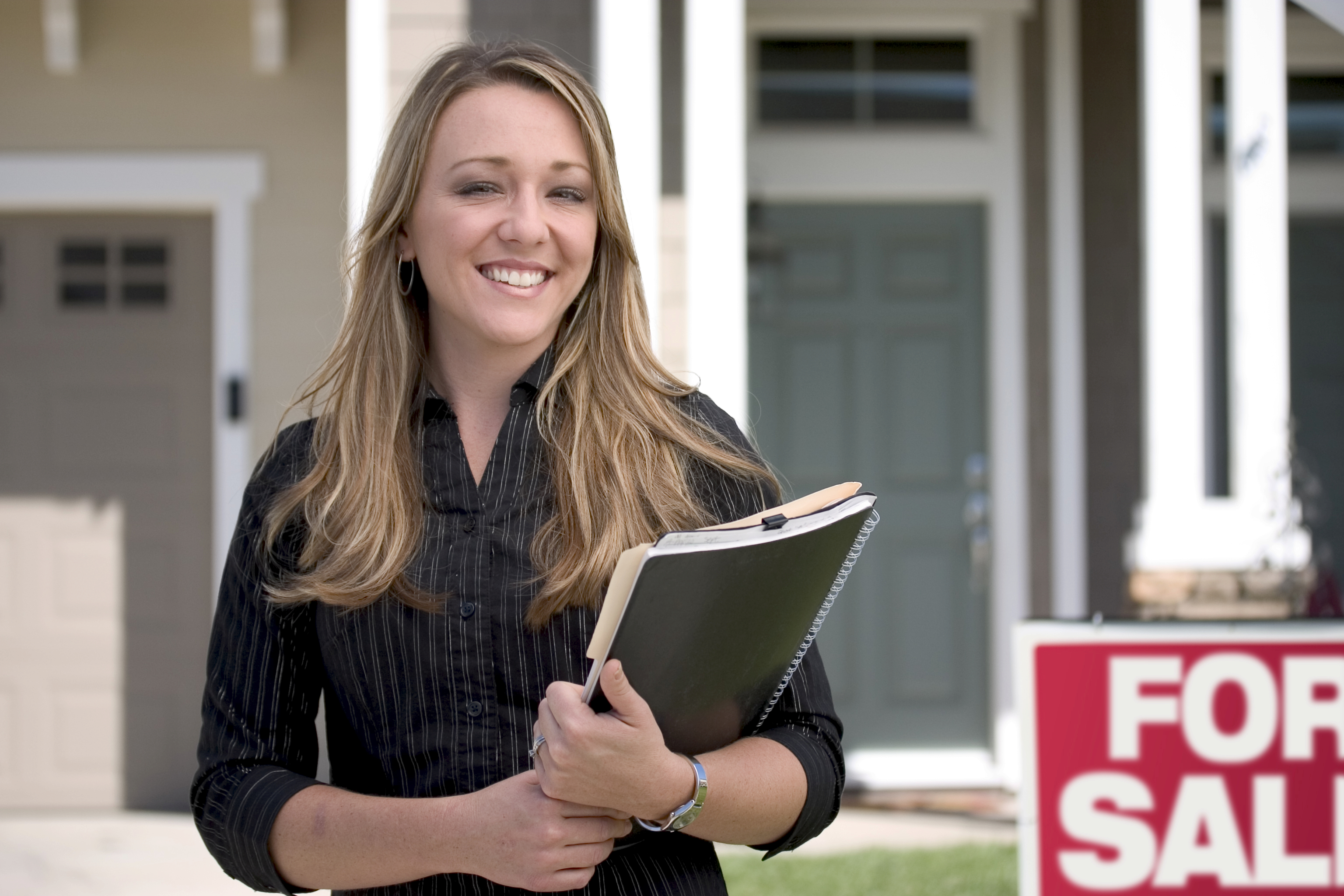 Difference Between A Real Estate Agent And A Realtor